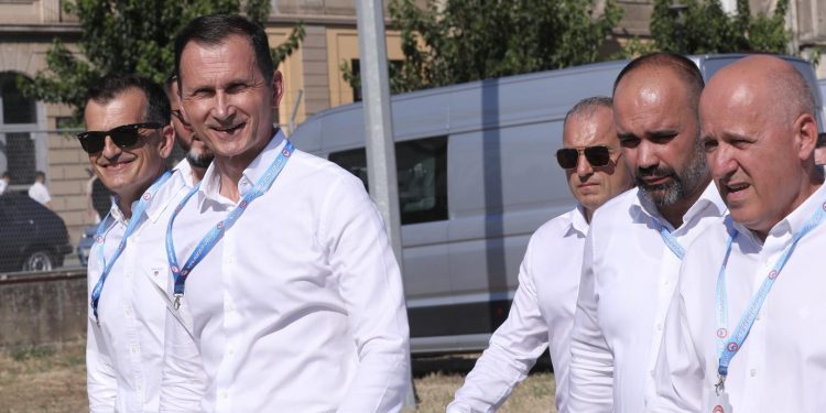 SPOMENULI I DODIKA Mladež HDZ-a Split nahvalila Primorca: Milanovićevo politiko djelovanje može se svesti… | NACIONAL.HR