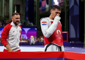 KIPTI OD BIJESA Trener Ivana Šapine nakon poraza: ‘Ubio nas je sudac zadnje dvije sekunde, klasična krađa’ | NACIONAL.HR