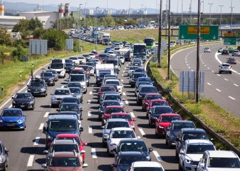 VOZAČE POZIVAJU NA STRPLJENJE Kolone i gužve na autocestama, evo gdje je najkritičnije | NACIONAL.HR