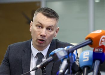 VOZILOM NA MINISTRA? Nešić tvrdi da je napadnut, vozač kojeg se sumnjiči ima drukčiju priču | NACIONAL.HR