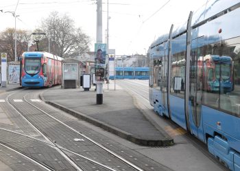 OPASNE DOSTAVE U Zagrebu napadnuta dvojica stranaca. Jednom ukrali hranu, drugi ostao bez mobitela | NACIONAL.HR