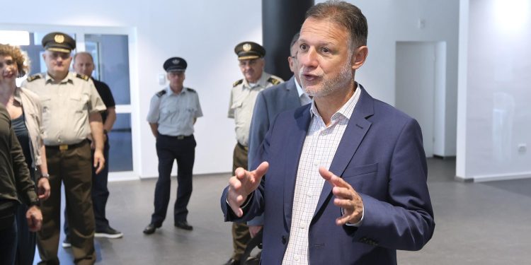 JANDROKOVIĆ U SALZBURGU ‘Hrvatsko susjedstvo izvor je brojnih hibridnih prijetnji’ | NACIONAL.HR