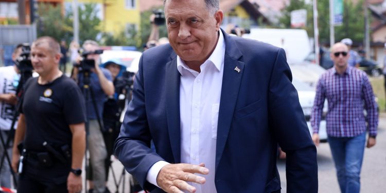 PAD DIKTATORA Dodik pregovara sa Zapadom o amnestiji, odlazi prije Nove godine | NACIONAL.HR