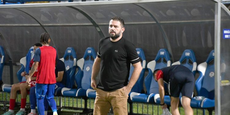 RADELJIĆ Trener Belupa vrijeđao suca, dobio crveni karton, još ga izvrijeđao pa rekao kako više neće komentirati suđenje | NACIONAL.HR