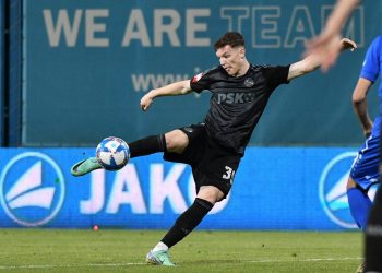 TEŠKA OZLJEDA Dinamo ostao bez mladog stopera: Uz tebe smo… | NACIONAL.HR