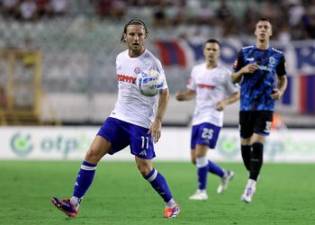 HAJDUK – VARAŽDIN 2-1 Splićani boljom igrom u drugom poluvremenu do dva gola, preokreta i pobjede | NACIONAL.HR