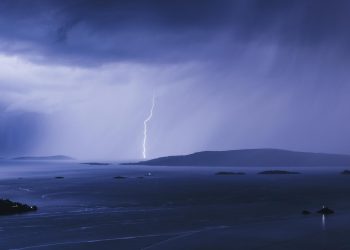 PRIPREMITE SE Dolazi hladna fronta s pljuskovima i grmljavinom. Evo koliko će trajati | NACIONAL.HR