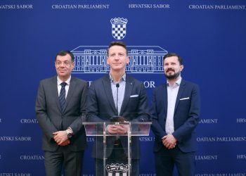 LOŠE PREDSTAVE LOŠIH REDATELJA Zurovec prijeti izlaskom iz Fokusa, Nađi: ‘Trebao je misliti kad se nudio HDZ-u…’ | NACIONAL.HR