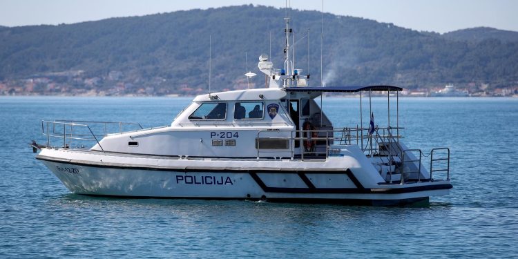 UDARIO O HRID U havariji gumenjaka jedna osoba smrtno stradala, a druga na bolničkom liječenju | NACIONAL.HR