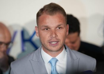 INTERNET JE ZABAVLJEN Gradonačelnik se predstavio kao zaštitnik tradicionalnih vrijednosti: Daj ubaci fotku gdje te kolegica jaši | NACIONAL.HR