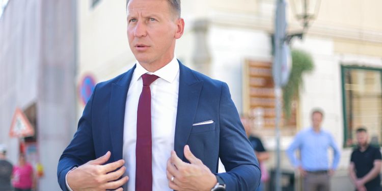 NOVA STRANKA? Zurovec: Da sam htio otići HDZ-u, već bih otišao. Ne mogu se utrpati ni u jednu ladicu… | NACIONAL.HR