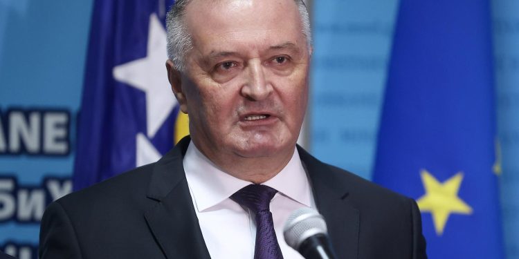 VIJEĆE MINISTARA Bjegunac iz SIPA-e ostaje na funkciji, evo kako su glasali pojedini predstavnici | NACIONAL.HR