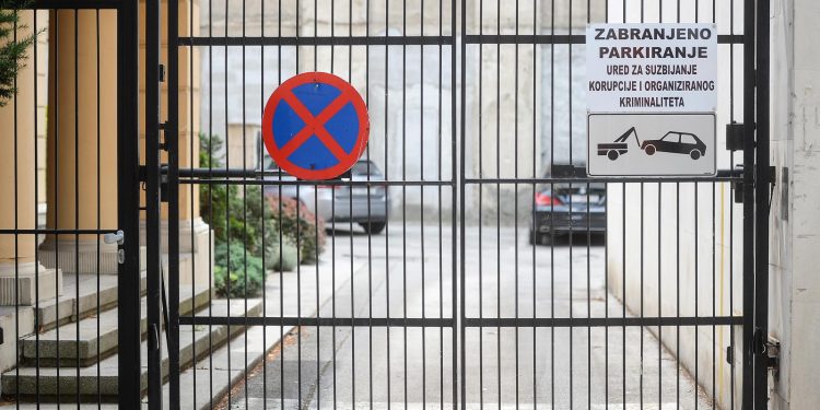 KRIMINALNA MREŽA! USKOK: Devet osoba uhvaćeno u milijunskoj utaji poreza | NACIONAL.HR