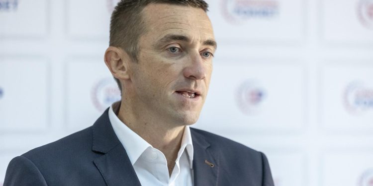 NEMA ZLE KRVI Penava stigao u Knin, novinari ga odmah pitali o Radiću. Evo što im je odgovorio | NACIONAL.HR