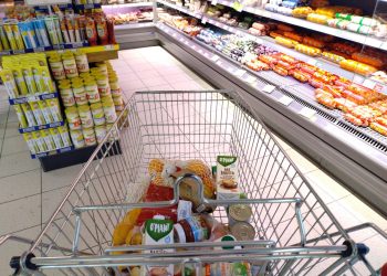 SKUP ŽIVOT U BiH dvije ni dvije prosječne plaće nisu dostatne za potrošačku košaricu | NACIONAL.HR