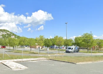 Policija pronašla djevojčicu na odmorištu kod Vrgorca, roditelji su tek u Zadru shvatili da je nema: “Mislili smo da je u drugom autu”