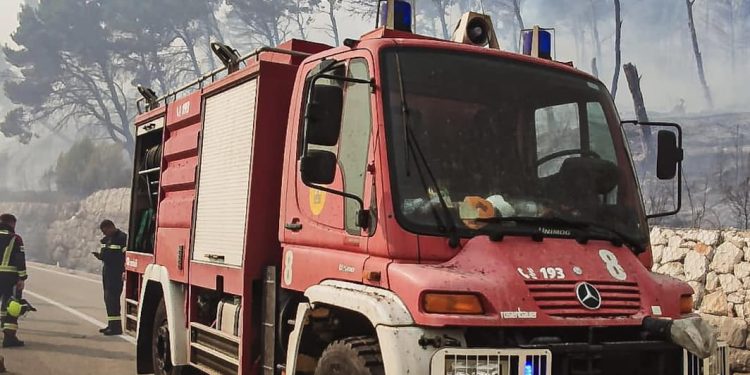 Požar kod Kraljevice stavljen pod kontrolu: ‘Približio se obiteljskim kućama’