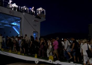 Priče s trajekta” – Atraktivna predstava u garaži, salonima i na palubi Jadrolinijina trajekta “Oliver