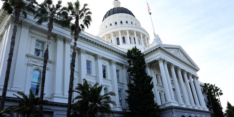 Prijedlog zakona ‘Kalifornijski san za sve’ omogućio bi financiranje nedokumentiranih kupaca stanova