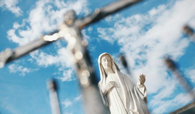 RIJEČI FRA ZVJEZDANA LINIĆA Velika Gospa nas zove da se stavimo na stranu dobra