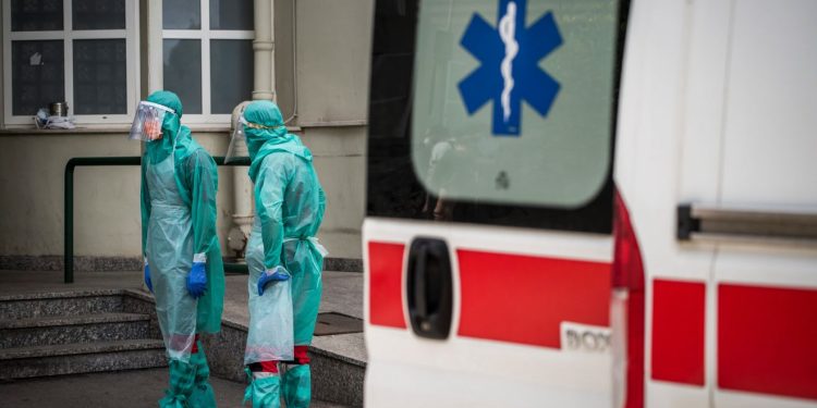 Raste broj zaraženih opasnom bakterijom u hrvatskom ljetovalištu: ‘Curici je temperatura bila preko 40’