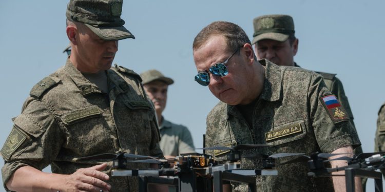 Rusija spašena iz ‘zamke razgovora’ – bivši predsjednik — RT Rusija i bivši Sovjetski Savez