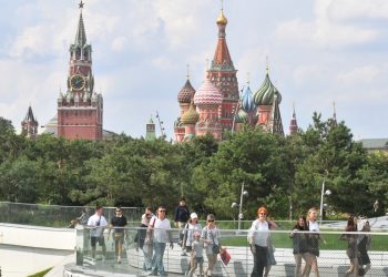 Ruski ministar financija daje optimističnu ekonomsku prognozu — RT Business News