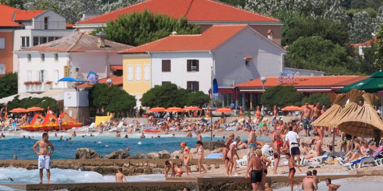 Ružni prizori s Krka: Ukrajinka se nakon užasnog poteza besramno hvali na Instagramu