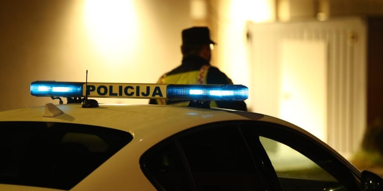 UBIO TINEJDŽERA PA POBJEGAO Uhićen muškarac koji je skrivio tešku prometnu nesreću kod Nove Gradiške | NACIONAL.HR