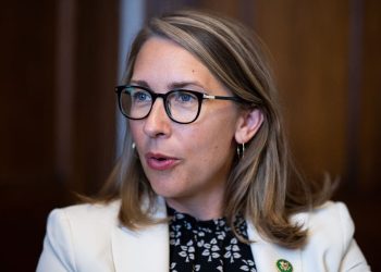 Scholten pobjeđuje na predizborima Dem u ključnom kongresnom okrugu Michigana