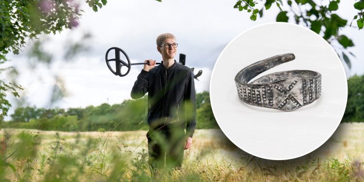 Sedam komada srebrnog nakita koji potječu iz vikinškog doba pronašao je student u Danskoj