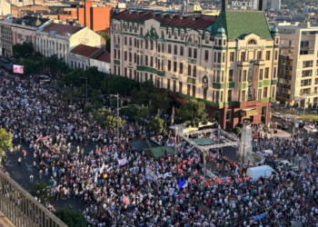 PROSVJED U BEOGRADU Tisuće prosvjednika na ulicama zbog Rio Tinta: ‘Nećeš kopati’ | NACIONAL.HR