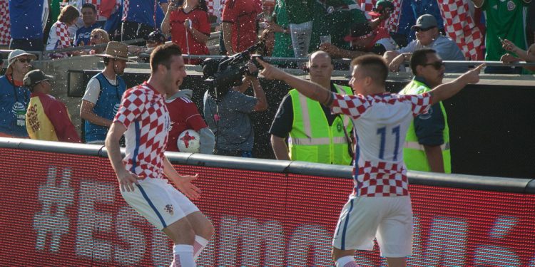 Sportske novosti – Bili su nesuđene ‘devetke’ Hajduka i zajedno igrali za Vatrene. Sad će se sučeliti usred Zagreba