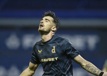 Sportske novosti – Dinamo je igrao bez službenog grba zbog kojeg su neki stavljali glave na panj, marketing ima druge prioritete