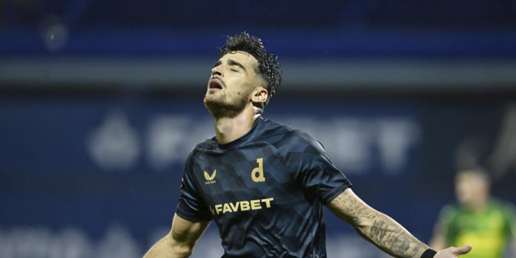 Sportske novosti – Dinamo je igrao bez službenog grba zbog kojeg su neki stavljali glave na panj, marketing ima druge prioritete