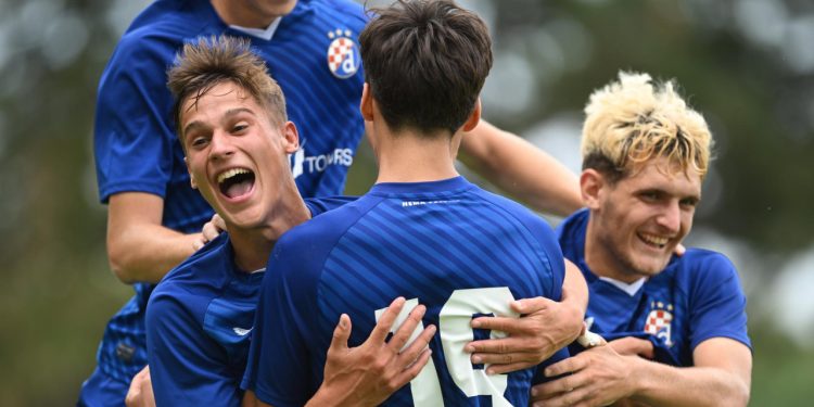 Sportske novosti – Dinamo u finalu srušio Manchester United! Koga su to pratili Juventus i Borussia Dortmund?