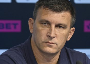 Sportske novosti – ‘Jakirović bi mogao imati problema, zna o čemu pričam. Dovoljno je što sam spomenuo ovu dvojicu’