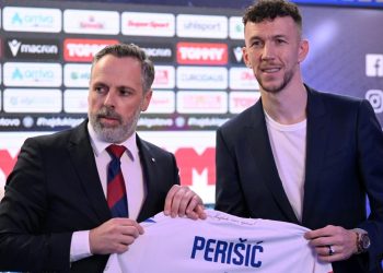 Sportske novosti – Jakobušić još uvijek liječi rane stresnog mandata, a jedna se stvar često spominje oko ‘deala’ s Perišićem