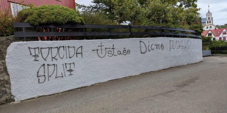 Sportske novosti – Navijači Hajduka išarali Farske otoke i šokirali lokalno stanovništvo: ‘Radili su i gore stvari’