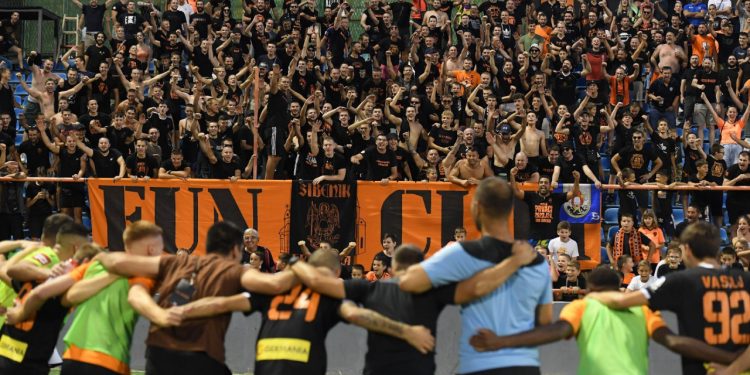 Sportske novosti – Njihovi navijači danas s nevjericom gledaju u HNL tablicu: Zašto se unaprijed predati Dinamu?