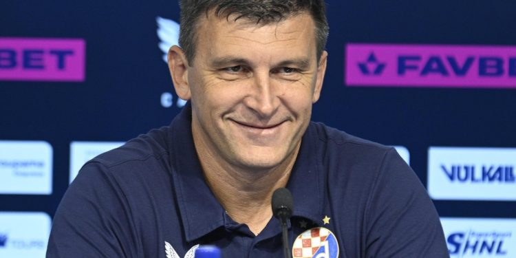 Sportske novosti – Sergej Jakirović objavio: ‘On je od danas naš igrač! A ovo sve drugo što pročitam, samo se nasmijem’