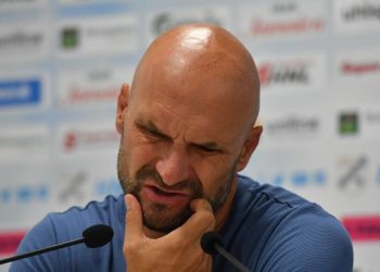 Sportske novosti – Sopić: Ljudi su nas mogli kazniti, komplicirali smo. Idemo se potući na toj umjetnoj travi