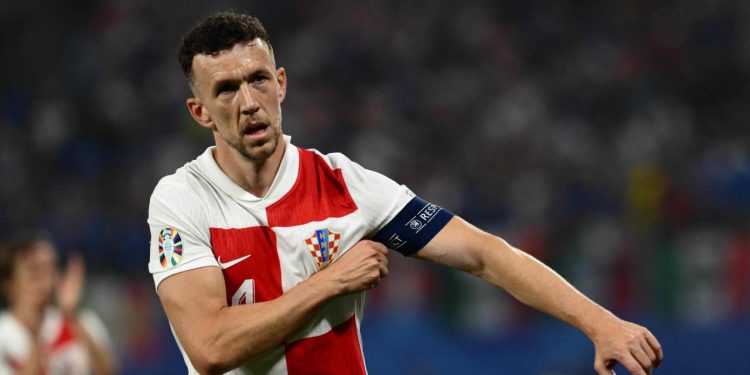 Sportske novosti – Stvar je otišla predaleko, Hajduk odlučio reagirati: ‘Svjedoci smo nepravedne hajke, Ivan ovo nije zaslužio’