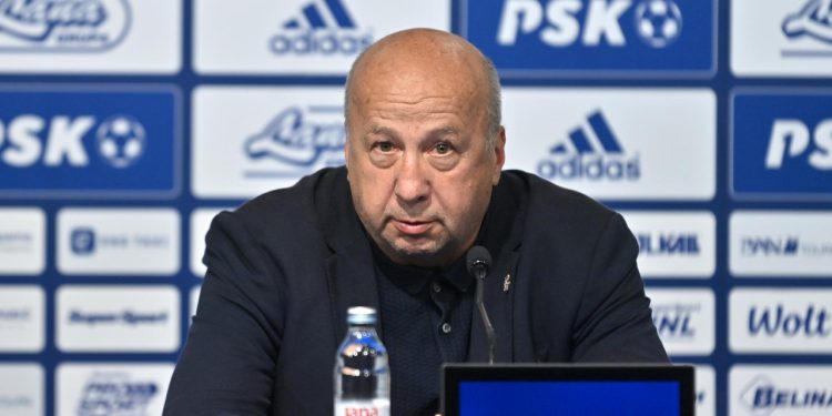 Sportske novosti – Trese se Maksimir, Velimir Zajec oštro odgovorio na optužbe na startu HNL-a! ‘Želi u sve uvući i Dinamo’