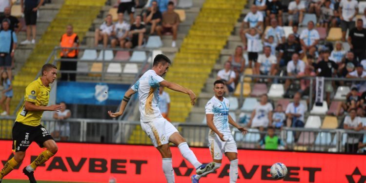 Sportske novosti – UŽIVO: Rijeka nadomak pogotka, Petrovič bio sam pred golom, uslijedila nevjerojatna reakcija kapetana