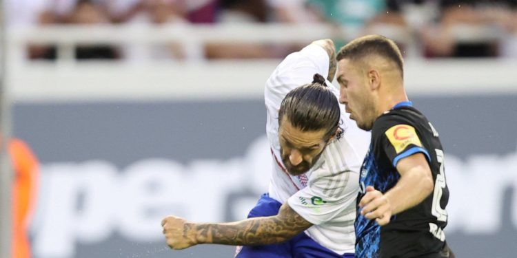 Sportske novosti – UŽIVO/VIDEO: GOOOL! Hajduk uz dosta sreće izjednačio na Poljudu, Krovinović provukao loptu kroz šumu nogu