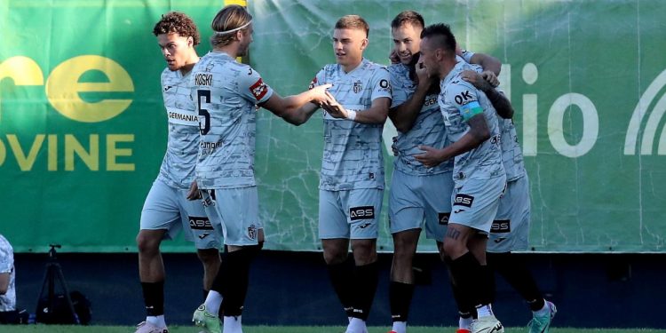 Sportske novosti – UŽIVO/VIDEO: Hajduk šokiran nakon 57 sekundi, Majkić briljira i spašava vodstvo Istre