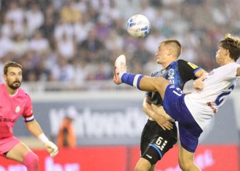 Sportske novosti – UŽIVO/VIDEO: Muka Hajduka na Poljudu, Bijeli gube i ne izgledaju dobro. Kalinić spriječio novi šok