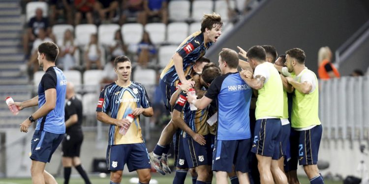 Sportske novosti – UŽIVO/VIDEO: Rijeka povela u 13. minuti, Radeljić iskoristio gužvu, navijači Osijeka zvižde Čavlini