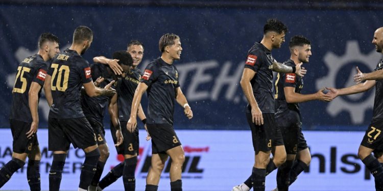 Sportske novosti – VIDEO: Dinamo furiozno krenuo u novu sezonu, odmah je ‘pukla petarda’ na Maksimiru, pogledajte kanonadu